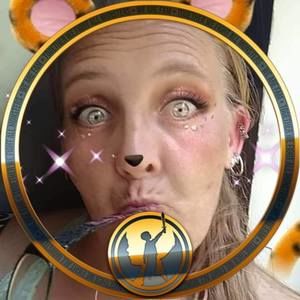 Meet your Posher, Crystal gayle